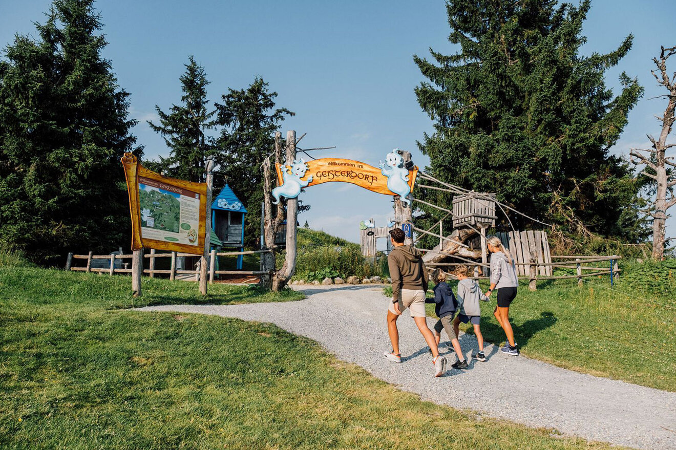 4_IMG_0000_4_eingang-geisterdorf